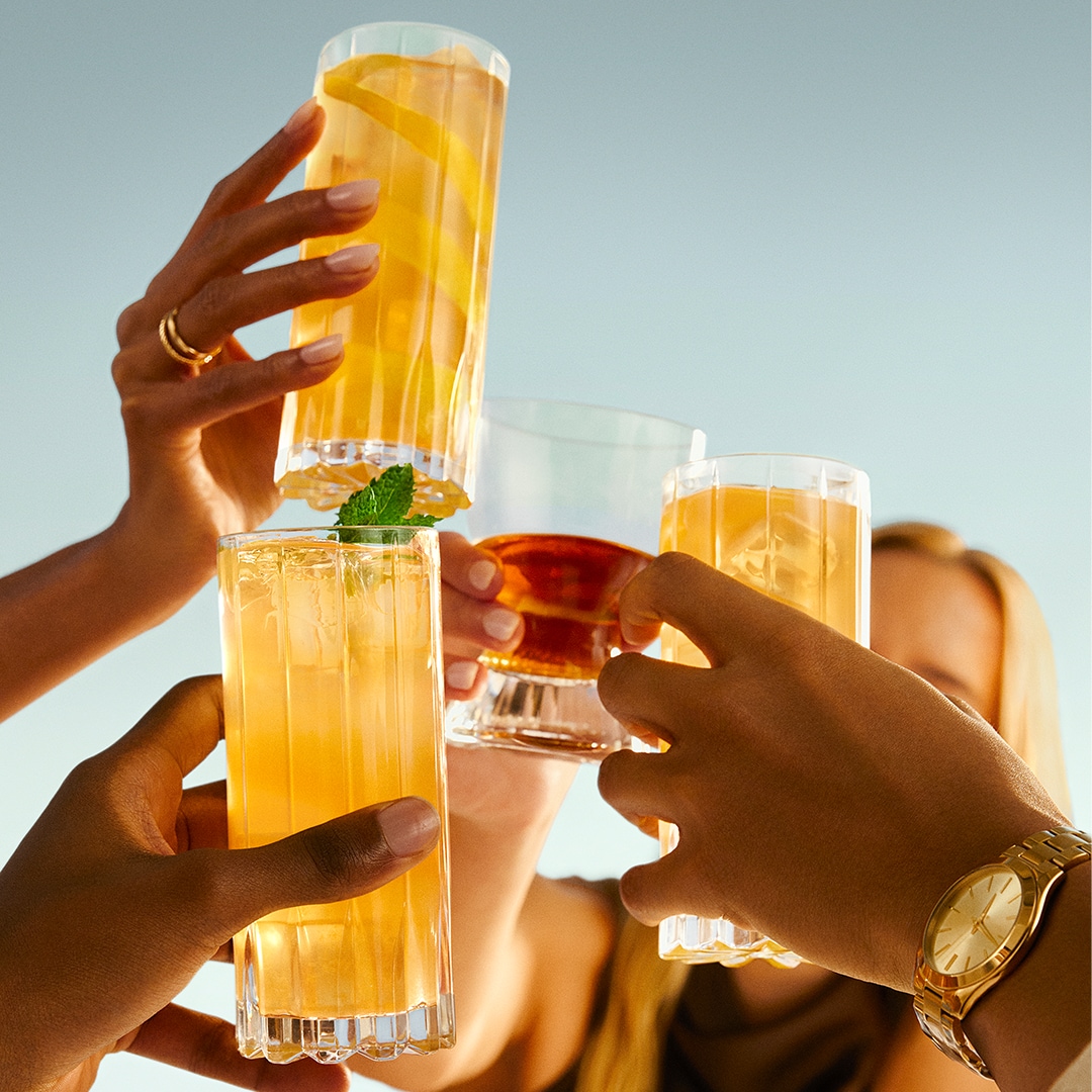 SIRDAVIS_LEMONADE_SUP_GROUPLEISURE_290_v4_QC_R300.jpg