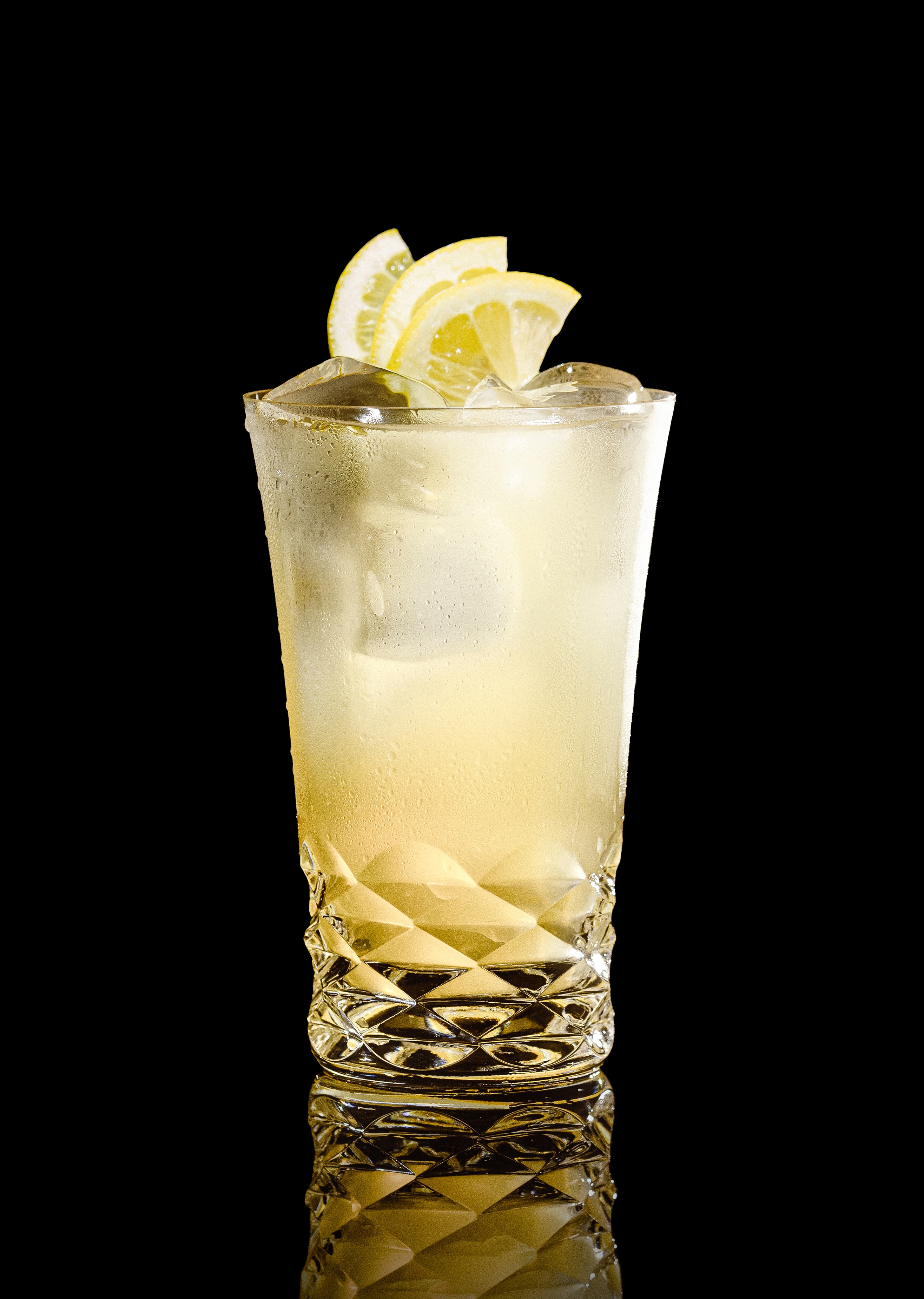 SIR063-Website-01-2632x3700-WhiskyLemonade.jpg